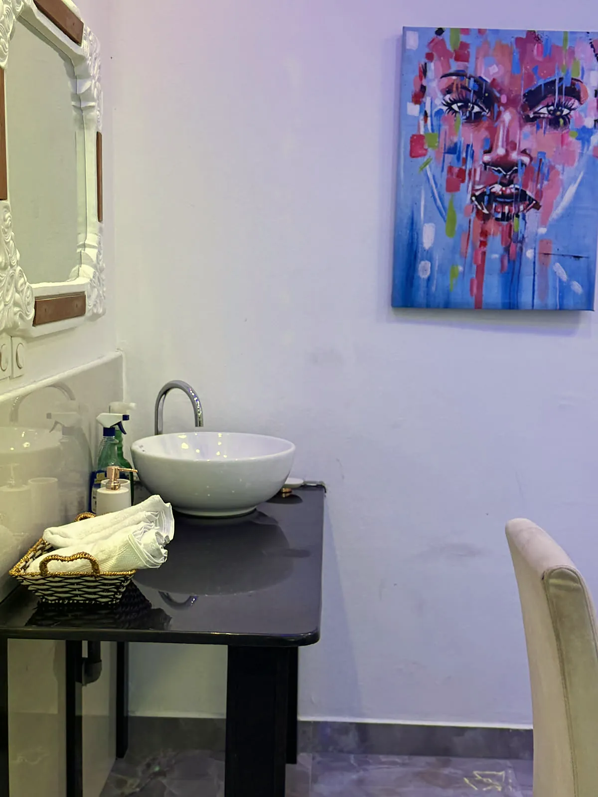 Washstand with a bowl basin