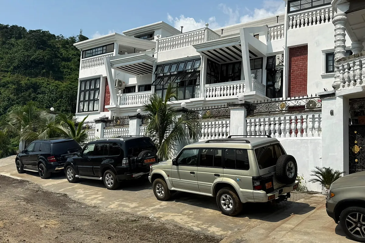Private parking directly at the house